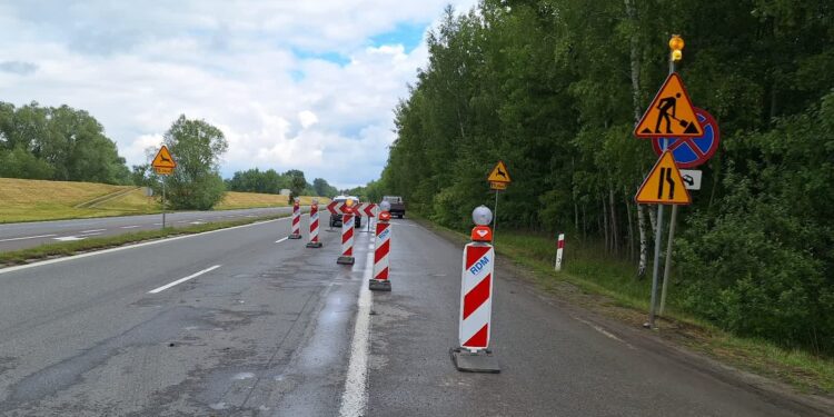 Tarnobrzeg: Na Wisłostradzie łatają nawierzchnię. Uwaga są utrudnienia!