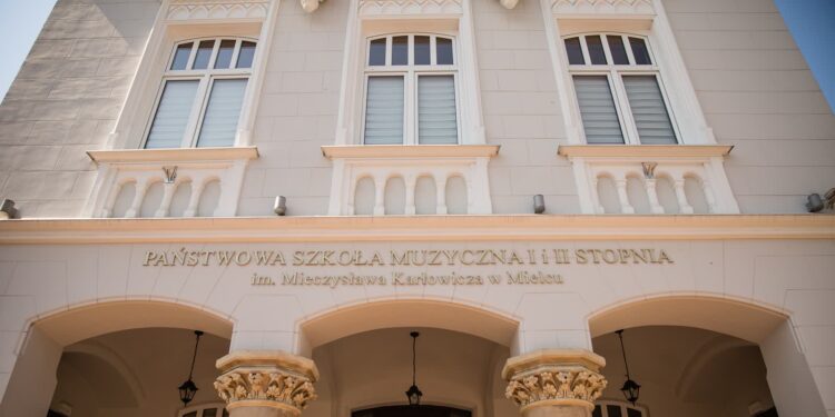 Mielec: Państwowa Szkoła Muzyczna obchodzi jubileusz 55 lecia