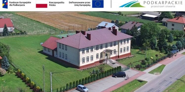 Radomyśl Wielki: Radomyski samorząd z pieniędzmi na termomodernizację i OZE