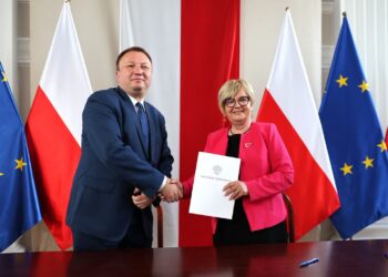 Mielec/Rzeszów: Programy wspierające najmłodszych i seniorów