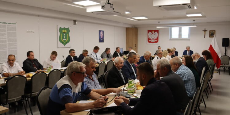Tuszów Narodowy: Wotum zaufania i absolutorium dla wójta gminy Tuszów Narodowy