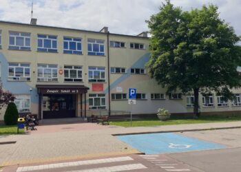 Tarnobrzeg: Roboty przeprowadzone w czterech szkołach pozwolą w przyszłości zaoszczędzić