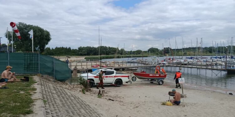 Tarnobrzeg: Zakończyli poszukiwania na Jeziorze Tarnobrzeskim