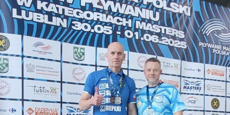 Tarnobrzeg: 4 medale Mastersów z Delfina w Letnich Mistrzostwach Polski w Pływaniu w kategoriach Masters