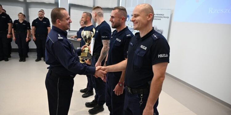 Mielec: Policjanci z Mielca najlepszą parą patrolową na Podkarpaciu
