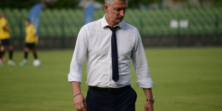 Sport. Piłka nożna. Sławomir Majak wraca do trenowania Siarki Tarnobrzeg