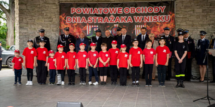 Strażak Roku tym razem kobietą – Nisko świętowało Powiatowy Dzień Strażaka