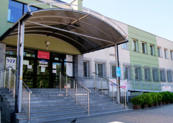Stalowa Wola: Bezpłatne szczepienia przeciw pneumokokom – Ambulatorium zachęca seniorów