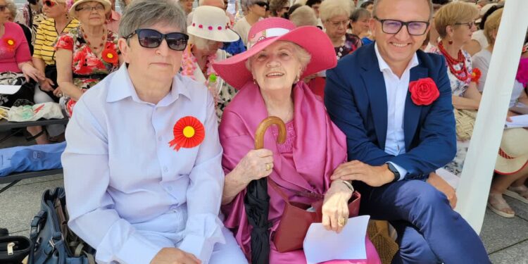 Sandomierz: Seniorzy wzięli we władanie miasto (FOTO)