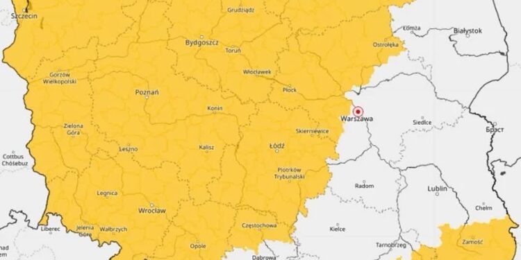 Podkarpacie/Świętokrzyskie: W województwie świętokrzyskim trwa usuwanie skutków burz, mieszkańcy południowego Podkarpacia z niepokojem patrzą w niebo