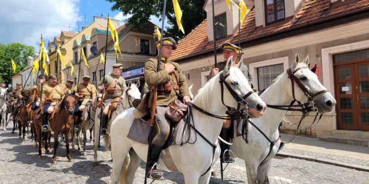 Sandomierz; „Hej, hej, ułani!…” (FOTO)