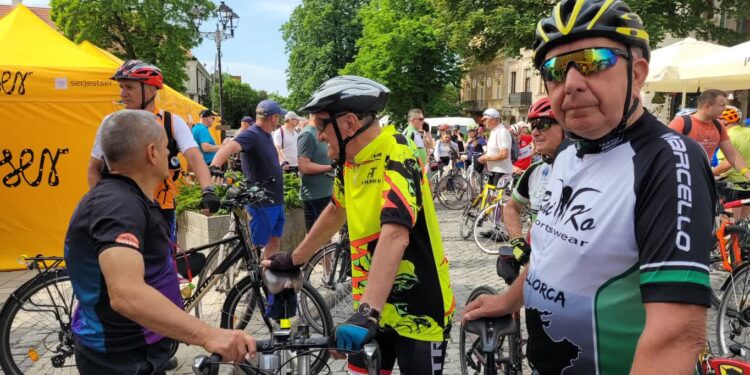 Sandomierz, Ożarów: Dla ducha i dla ciała – rekordowy Rajd Papieski (FOTO)