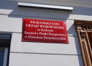 Ostrowiec Św.: Duże zainteresowanie Terenowym Punktem Paszportowym