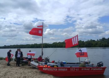 Z Radomyśla nad Sanem wyruszył I Patriotyczny Flis dla uczczenia Powstańców Warszawskich