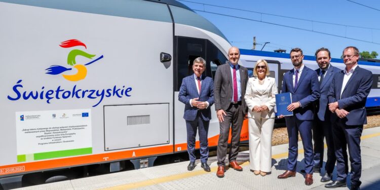 Region: Cztery nowoczesne pociągi trafią do Świętokrzyskiego-Sandomierz i Ostrowiec zyskają na jakości transportu
