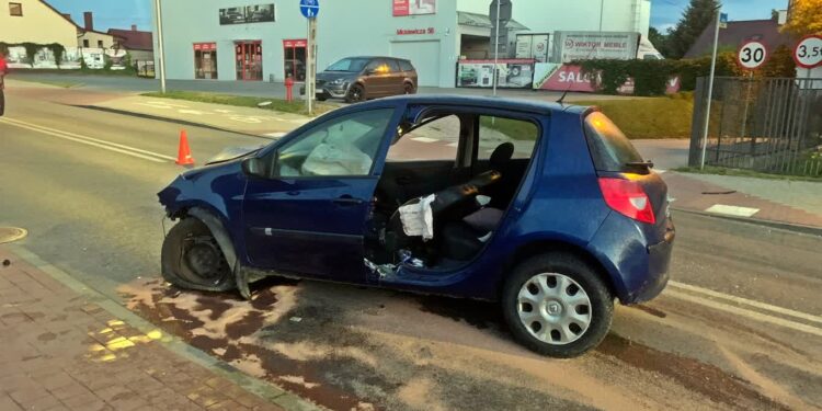 Tarnobrzeg: Uderzył w ogrodzenie