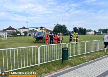 Baranów Sandomierski. Wybuch w studzience kanalizacyjnej. Dwie osoby ranne