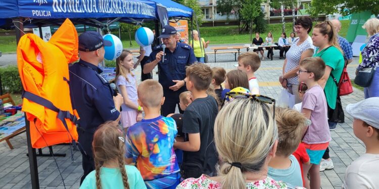 Gorzyce. Edukacja przez zabawę – piknik promujący bezpieczne wakacje