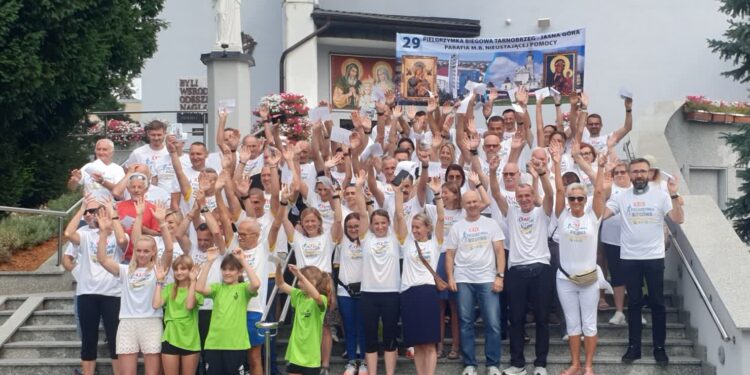 Tarnobrzeg: Wyruszyła XXIX Pielgrzymka Biegowa na Jasną Górę
