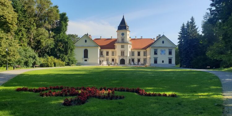 Tarnobrzeg: Dźwięki dawnej muzyki i pamięć o ochotnikach