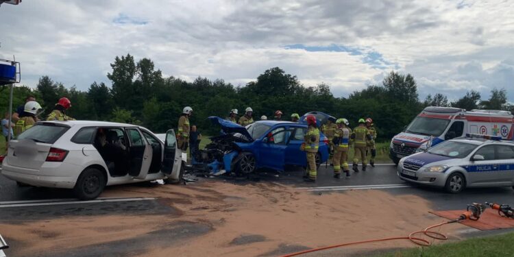 Stale: Wypadek i zablokowana droga