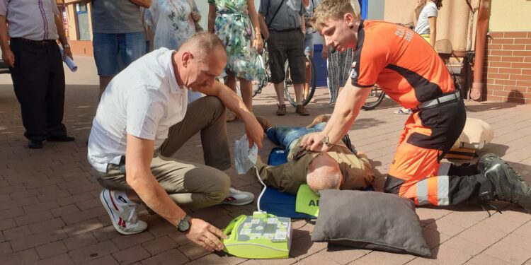 Tarnobrzeg: Nowe serce miasta. AED dostępne 24/7