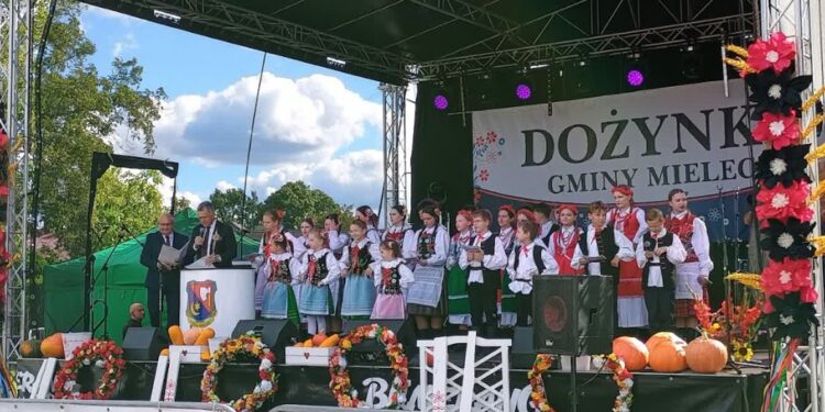 Mielec: Dożynki Gminy Mielec 2025 w Chorzelowie – tradycja, wdzięczność i wspólne świętowanie