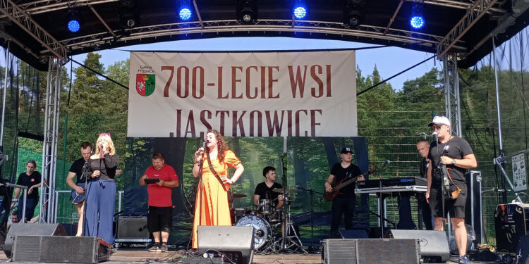Świętowali 700 lat istnienia Jastkowic i 100-lecie parafii