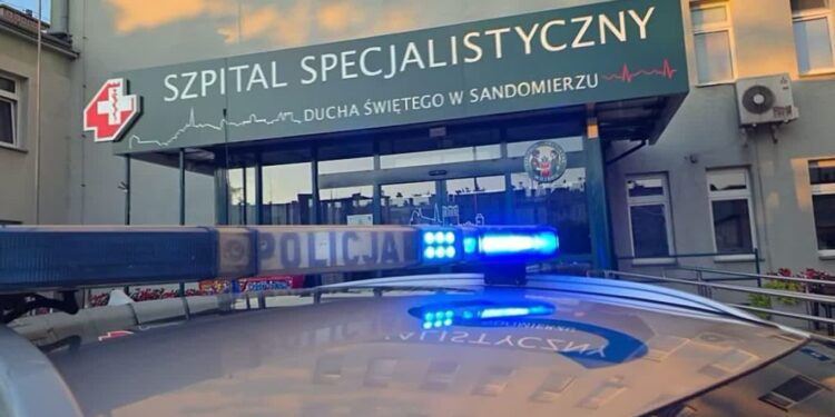 Sandomierz: Policyjna eskorta 4-latki do szpitala