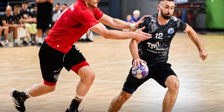 Mielec: Drugie zwycięstwo z rzędu mieleckich szczypiornistów