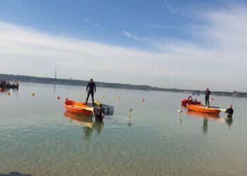 Tarnobrzeg: Strażacy-nurkowie rywalizują nad Jeziorem Tarnobrzeskim
