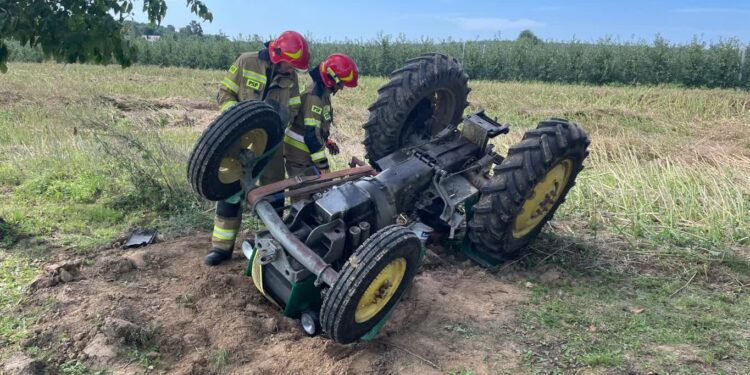 Sandomierz: Ciągnik rolniczy przygniótł mężczyznę