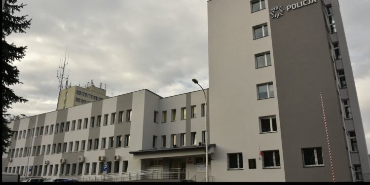 Tarnobrzeg: Dzielnicowa z zarzutami straci pracę w policji