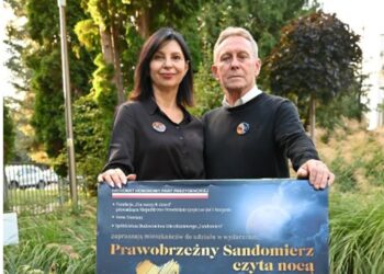 Sandomierz: „Prawobrzeżny Sandomierz czyta nocą”