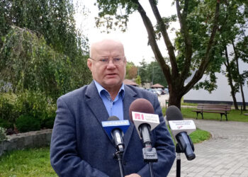 Stalowa Wola: Czy uzbrojone rosyjskie drony wleciały w przestrzeń miasta? – o tym mówił radny Andrzej Szlęzak