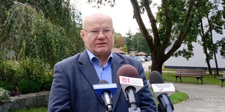 Stalowa Wola: Czy uzbrojone rosyjskie drony wleciały w przestrzeń miasta? – o tym mówił radny Andrzej Szlęzak