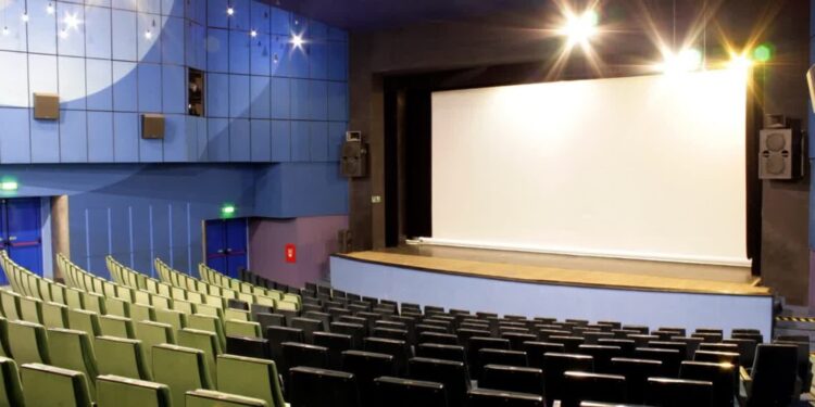 Tarnobrzeg: Światowe kino offowe w TDK