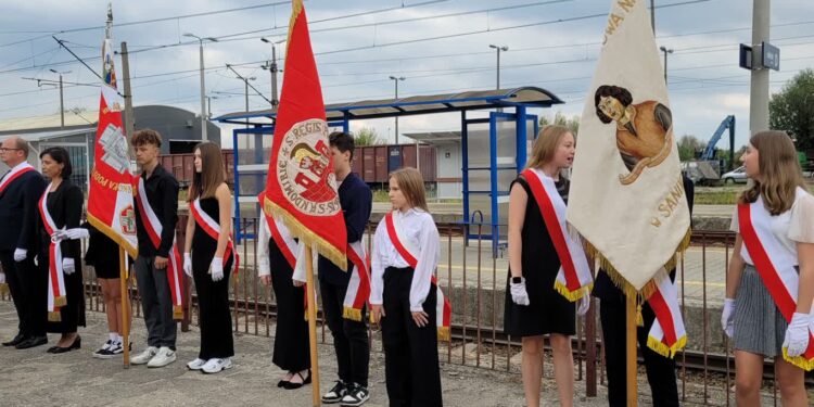 Sandomierz: 86 rocznica niemieckiego nalotu bombowego na węzeł kolejowy