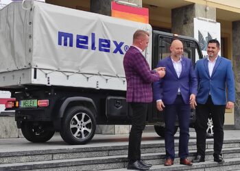Mielec:Dom Kultury z nowym pojazdem od firmy  MELEX