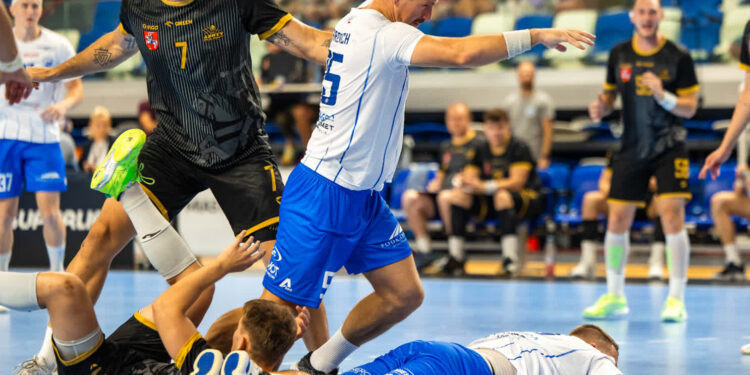 Mielec: Handball Stal przegrywa z Azotami Puławy po rzutach karnych