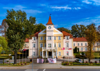 Dębica: Trwa remont dębickiego Ratusza