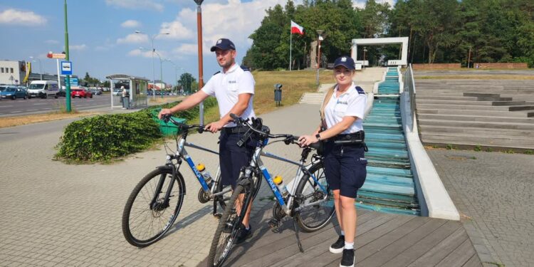 Mielec: Patrole rowerowe Policji na terenie Mielca