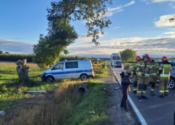 Sośniczany: Ruch wahadłowy po zderzeniu samochodu osobowego z motocyklem