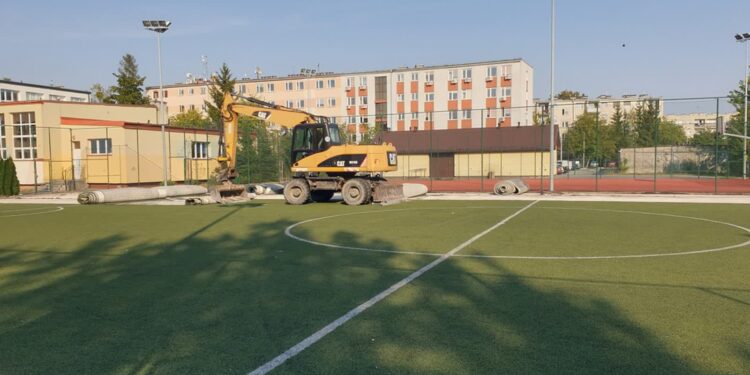 Tarnobrzeg: Rozpoczęto prace na kolejnych Orlikach