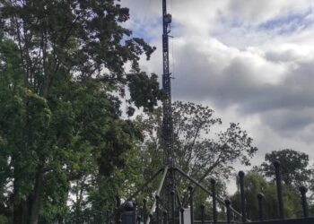 Mielec: Miejsce nadajnika  wzbudza zainteresowanie mieszkańców
