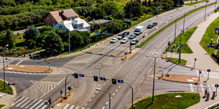 Stalowa Wola: Od poniedziałku utrudnienia w ruchu pieszych na skrzyżowaniu Brandwickiej z Podskarpową