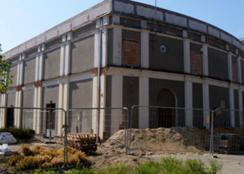 Stalowa Wola: Trzech chętnych na przebudowę wnętrz budynku dawnej Ballady