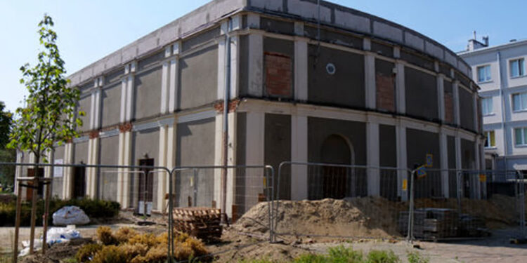 Stalowa Wola: Trzech chętnych na przebudowę wnętrz budynku dawnej Ballady