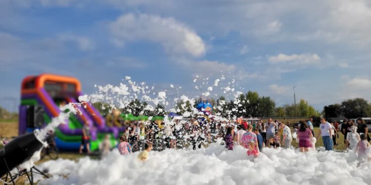 Sandomierz: Koncerty gwiazd i piana party – wspaniałe zakończenie wakacji (FOTO)