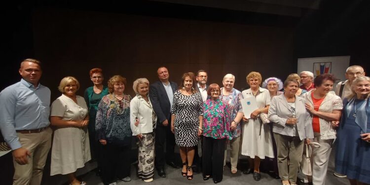 Mielec: Wystawa oraz Wieczór Literacki na 8. Dniach Seniora